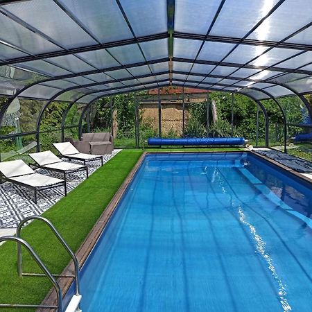 La Petellerie, Maison De Campagne Avec Piscine Pour Un Sejour Detente Moyon Exterior photo